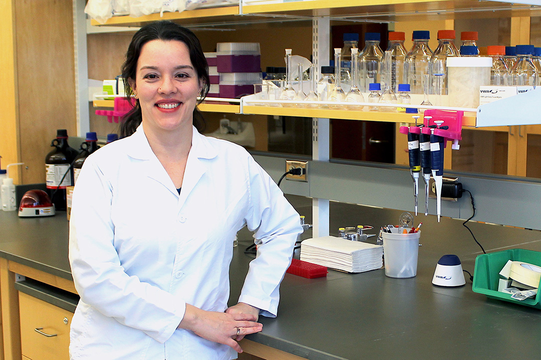 USask College of Dentistry post-doctoral research fellow Dr. Lina Marin (PhD).